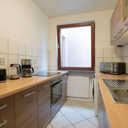 Raj Living - 1 , 2 And 3 Monteur