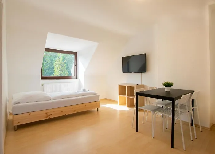 アパート Tolstov - 1 , 2 And 3 Monteur ドゥイスブルグ