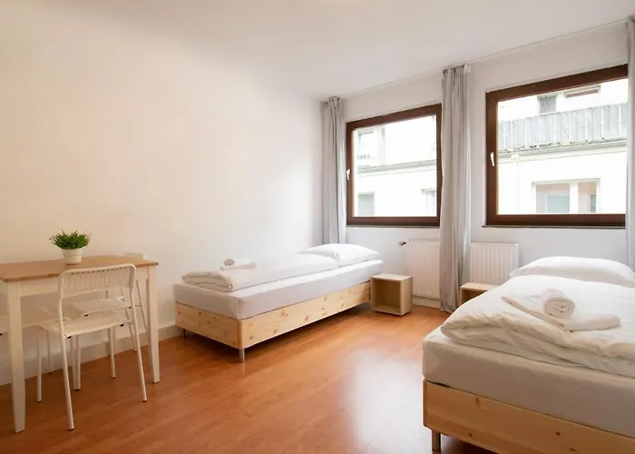 Tolstov - 1 , 2 And 3 Monteur * ドゥイスブルグ